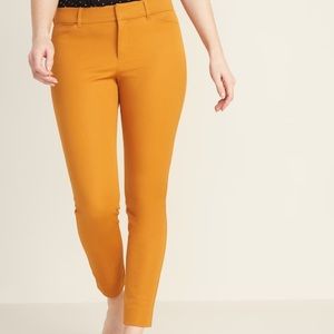 BRAND NEW Mustard Old Navy Pixie Ankle Pants